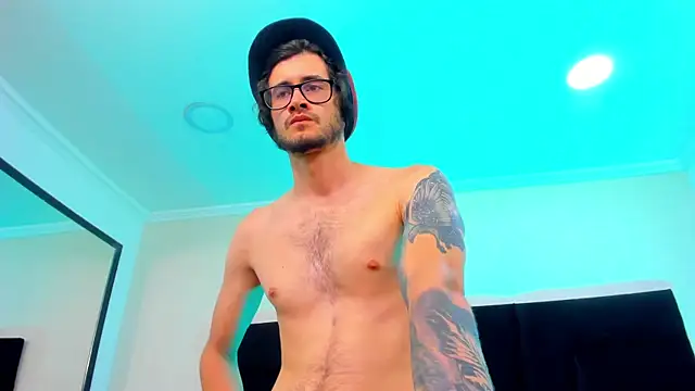 Loggan donnelly online show from 02.02.25