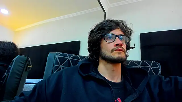 Loggan donnelly online show from 02.21.25