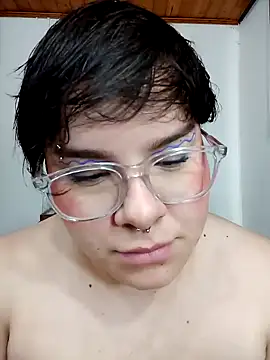 Snapshot of amalia_love chatting on 12.05.24 amalia love online show from 12.05.24