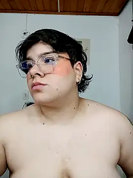 Snapshot of amalia_love chatting on 12.21.24 amalia love online show from 12.21.24