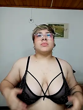 Snapshot of amalia_love chatting on 02.22.25 amalia love online show from 02.22.25