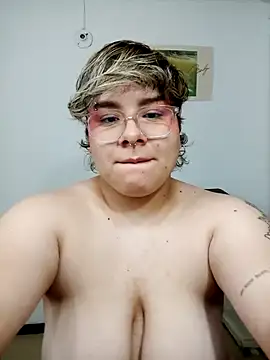 Snapshot of amalia_love chatting on 03.16.25 amalia love online show from 03.16.25