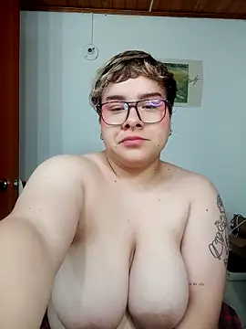 Snapshot of amalia_love chatting on 02.08.26 amalia love online show from 02.08.26