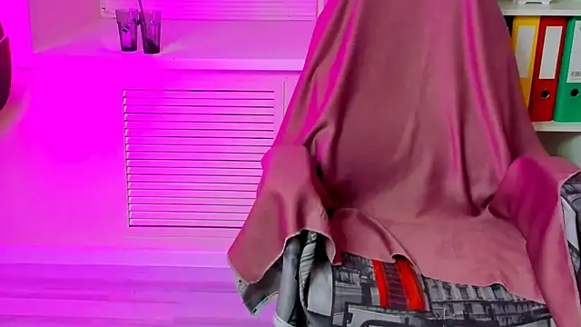 CarolGiggly online show from 11.19.25