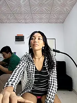 Snapshot of lianisrose chatting on 09.11.25 lianisrose online show from 09.11.25