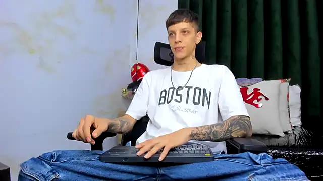 Snapshot of Adam_hard_ chatting on 02.14.25 Adam hard  online show from 02.14.25