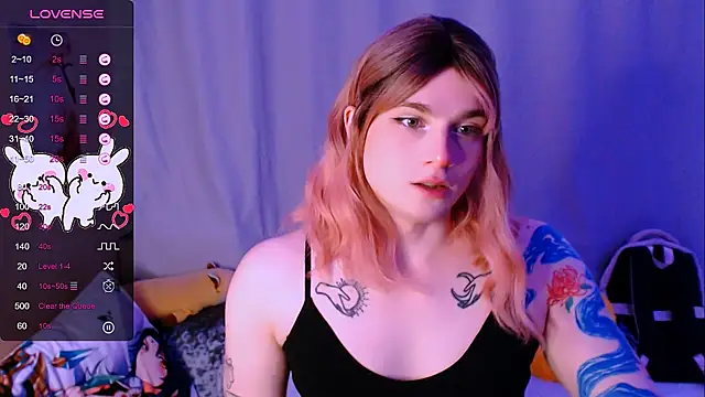 Alice Hells online show from 12.19.25