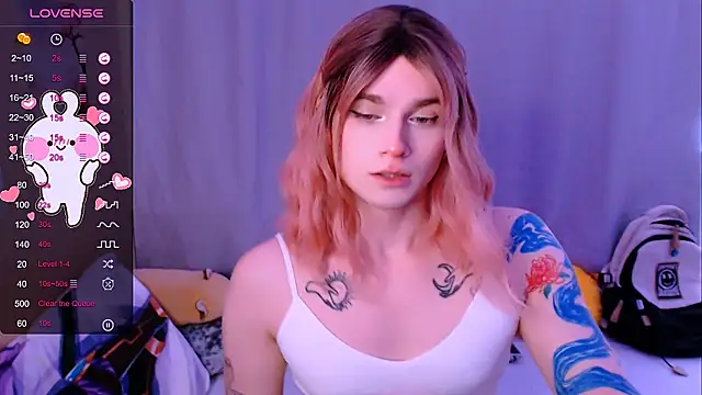 Snapshot of Alice_Hells chatting on 02.25.26 Alice Hells online show from 02.25.26