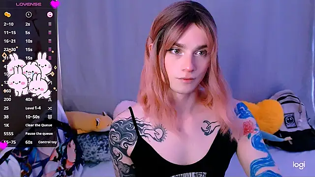 Snapshot of Alice_Hells chatting on 07.17.26 Alice Hells online show from 07.17.26