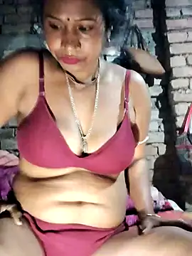 Hotty-dola online show from 01.03.25