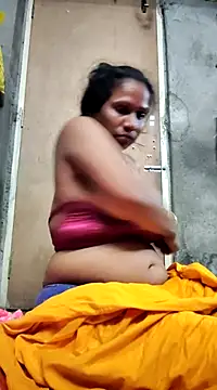 Hotty-dola online show from 01.28.25