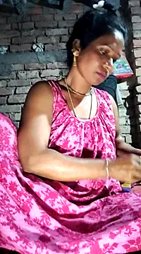 Hotty-dola online show from 02.05.25