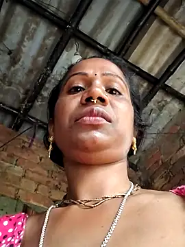 Hotty-dola online show from 02.25.25