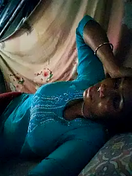 Hotty-dola online show from 03.02.25