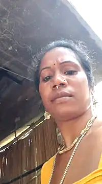 Hotty-dola online show from 03.10.25