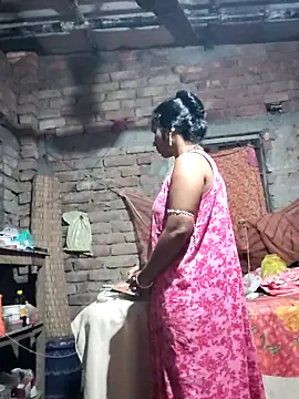 Hotty-dola online show from 03.22.25