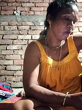 Hotty-dola online show from 09.11.25