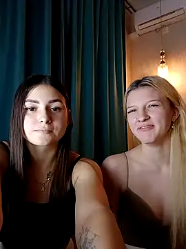 Snapshot of ShySonya chatting on 12.03.24 ShySonya online show from 12.03.24