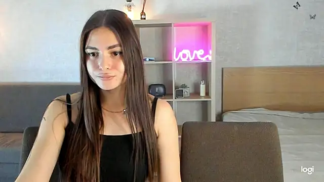Snapshot of ShySonya chatting on 12.27.24 ShySonya online show from 12.27.24