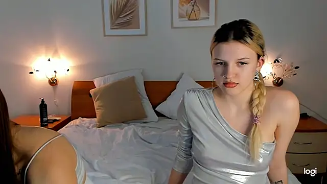 Snapshot of ShySonya chatting on 01.26.25 ShySonya online show from 01.26.25