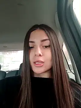 Snapshot of ShySonya chatting on 03.22.25 ShySonya online show from 03.22.25