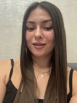 Snapshot of ShySonya chatting on 09.12.25 ShySonya online show from 09.12.25