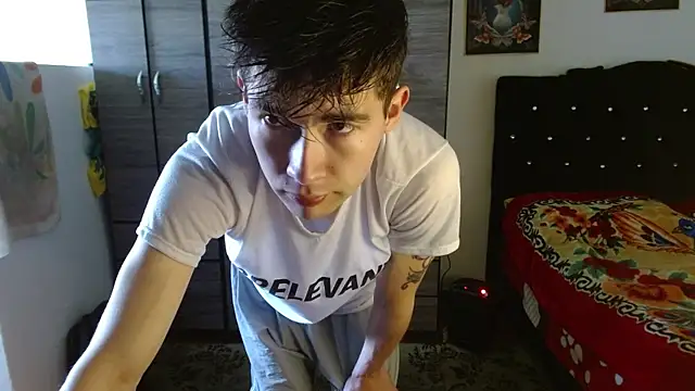 Snapshot of samael1107 chatting on 11.20.25 samael1107 online show from 11.20.25