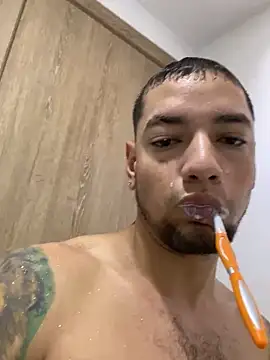 Snapshot of MrSoulMommy chatting on 12.01.24 MrSoulMommy online show from 12.01.24