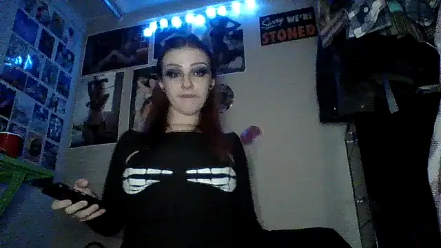 Snapshot of angel_star420864 chatting on 12.15.24 angel star420864 online show from 12.15.24