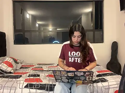 Snapshot of Scarlett_Jazmin chatting on 02.12.25 Scarlett Jazmin online show from 02.12.25