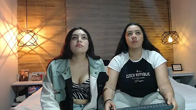 Snapshot of Scarlett_Jazmin chatting on 12.01.25 Scarlett Jazmin online show from 12.01.25