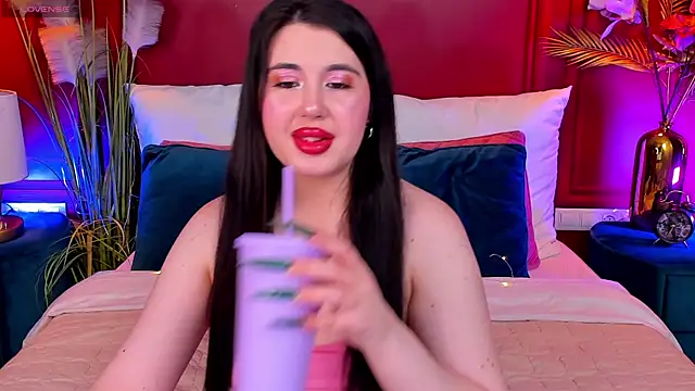 Mayzzie online show from 04.28.26