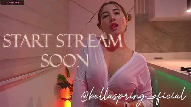 Snapshot of b3llaspringg chatting on 07.26.26 b3llaspringg online show from 07.26.26