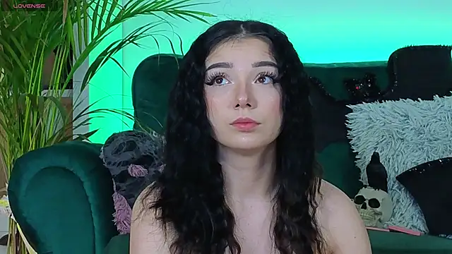 AveryWillow online show from 10.23.25