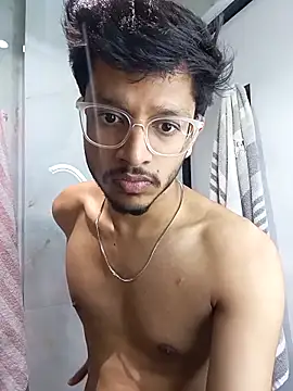 Snapshot of skinnyyyyyyyyy chatting on 11.11.25 skinnyyyyyyyyy online show from 11.11.25