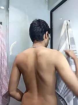 Snapshot of skinnyyyyyyyyy chatting on 11.19.25 skinnyyyyyyyyy online show from 11.19.25