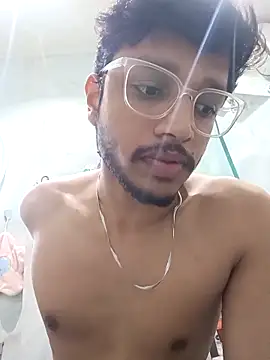 Snapshot of skinnyyyyyyyyy chatting on 11.23.25 skinnyyyyyyyyy online show from 11.23.25