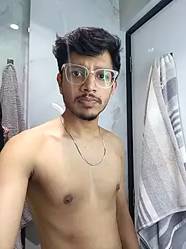 Snapshot of skinnyyyyyyyyy chatting on 11.28.25 skinnyyyyyyyyy online show from 11.28.25