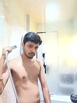 Snapshot of skinnyyyyyyyyy chatting on 01.14.26 skinnyyyyyyyyy online show from 01.14.26