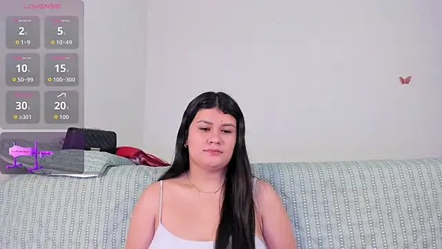 Snapshot of Elalove_ chatting on 04.01.26 Elalove online show from 04.01.26