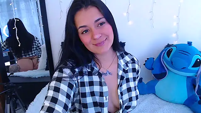 Samanta james19 online show from 12.04.25