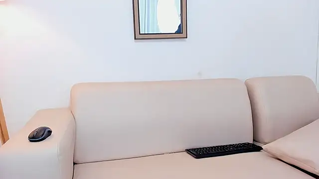 Snapshot of naomiii__ chatting on 12.27.24 naomiii online show from 12.27.24