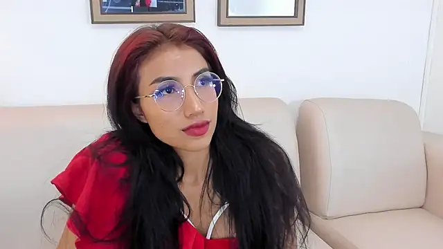 Snapshot of naomiii__ chatting on 01.29.25 naomiii online show from 01.29.25