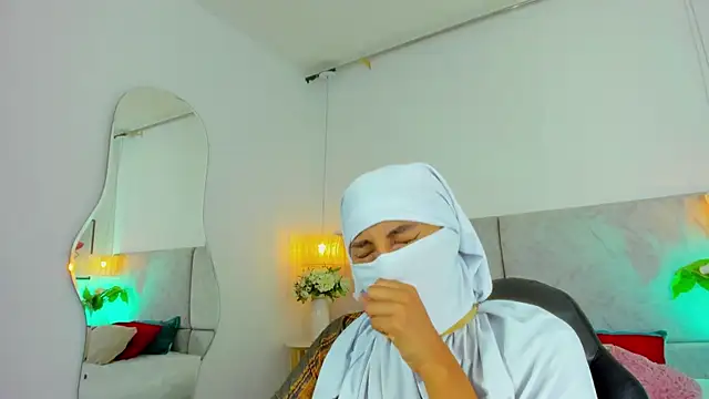 naomiii   online show from 02.10.26