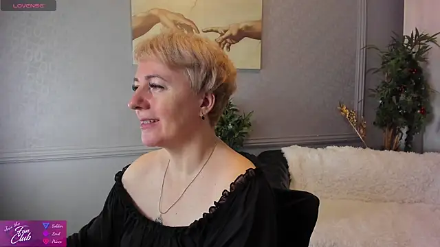 Nika Smit online show from 12.22.24