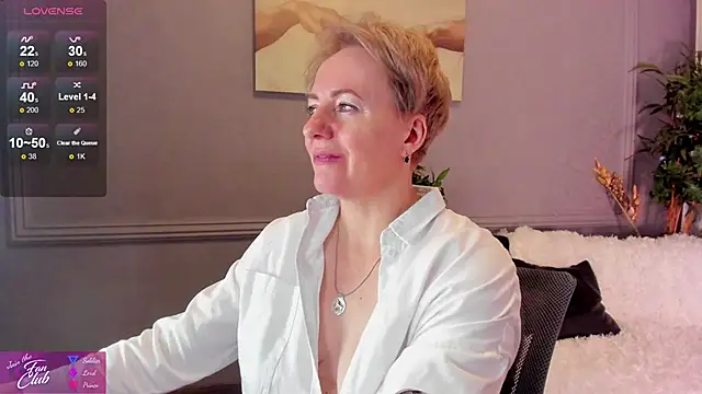 Nika Smit online show from 01.04.25