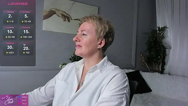 Nika Smit online show from 01.12.25