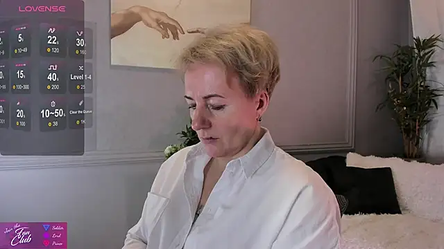 Nika Smit online show from 01.18.25