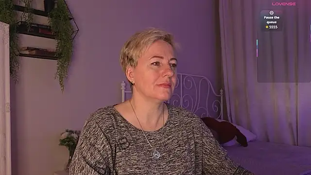 Nika Smit online show from 02.28.26