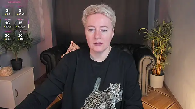 Nika Smit online show from 05.03.26